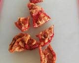 Foto del paso 5 de la receta: Contramuslos de pollo guisados en salsa