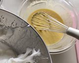 Foto langkah ke 11 dari resep Matcha Marble Chiffon Cake.