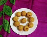 A picture of step 8 of Sattu Ladoo / Roasted Gram Flour Ladoo.