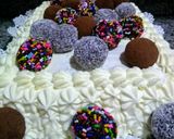 Foto del paso 9 de la receta: Chocotorta decorada con trufas de chocolate.👩🏼‍🍳🍫