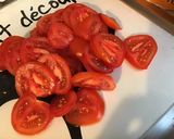 Une image de l'étape 2 de Salade de tomates à l oignon doux d Italie,herbes aromatiques et parmesan.