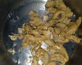 รูปขั้นตอนการทำที่ 1 ของ ผัดกะเพราไก่หนังกรอบใส่ปูอัด