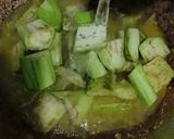 Foto langkah ke 8 dari resep Mangut Terong Ikan Asap.