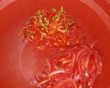 A picture of step 3 of Stir-fried macaroni.