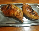 Foto del paso 7 de la receta: Cuarto de pollo deshuesado asado al carbón, relleno de beicon, pimiento y champiñones