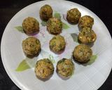 A picture of step 3 of Vegetable kofta in red gravy with mint naan.