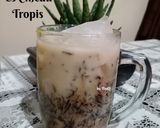 Foto langkah ke 3 dari resep Es Cincau Milo Tropis.