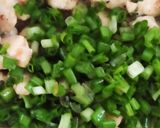 Gambar langkah 5 resipi Nasi Goreng Bawang Putih.