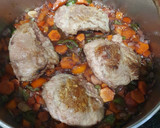 Foto del paso 5 de la receta: Carrilleras de cerdo al vino tinto
