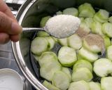 Foto langkah ke 3 dari resep Sup Bakso Sayur Gambas/Oyong.