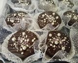 صورة لخطوة 3 من وصفة صابلي اللؤلؤ 🍪 بالشوكولاتة وبدون بيض