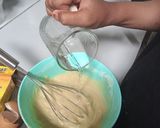 Foto langkah ke 2 dari resep Pancake Tepung Instan Untuk Ibu.