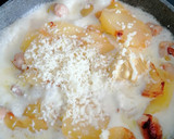 Foto del paso 8 de la receta: Gratinado de salchichas con patatas