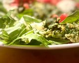 Une image de l'étape 4 de Tomates Mozzarella et Pesto.