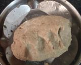 चटपटी बनाना पूरी (Banana Puri Recipe In Hindi) रेसिपी चरण 2 फोटो