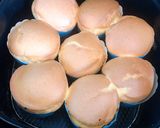 Hình bước làm 6 của món Cupcake Từ Nồi Chiên Không Dầu