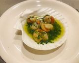Foto del paso 5 de la receta: Ostiones al pil pil con vino blanco