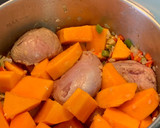 Foto del paso 3 de la receta: Carrilladas estofadas con calabaza