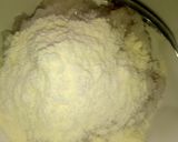 A picture of step 2 of Tsakin shinkafa da madara.