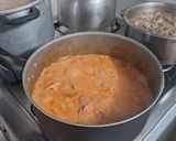 Foto del paso 8 de la receta: Tarta con base de puré de zapallo rellena con bondiola y vegetales, panchos