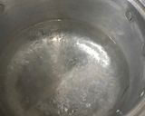 Foto langkah ke 1 dari resep Cah Caisim Bakso Ikan.