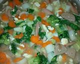 Foto langkah ke 6 dari resep Capcay kuah masak simple.