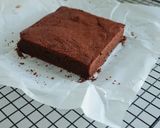 Hình bước làm 5 của món Bánh Brownie mềm ẩm ít ngọt