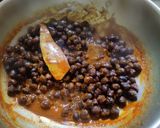A picture of step 1 of Kala chana chaat.