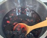 Hình bước làm 3 của món Kompot Dâu tằm