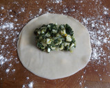 Foto del paso 2 de la receta: Cestillos con relleno de espinacas, cebolletas y queso Provolone