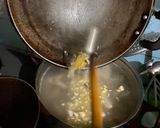 Foto langkah ke 2 dari resep Chicken wings and claw soup.
