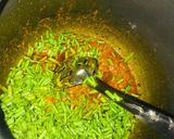 A picture of step 1 of Aloo mungra.