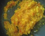 Foto langkah ke 4 dari resep Nasi Goreng Kunyit.