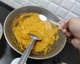 A picture of step 10 of Methi Matar Malai.
