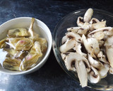 Foto del paso 3 de la receta: Muslitos de pollo con champiñones y vermú