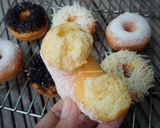 Foto langkah ke 5 dari resep Donat empuk.