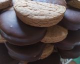 Foto del paso 2 de la receta: Galletitas de cacao y naranja