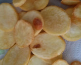 Foto del paso 1 de la receta: Cebollas caramelizadas al curry con patatas