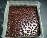 Foto langkah ke 7 dari resep CHEWY BROWNIES + tips sukses shiny crust.