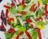 Foto del paso 4 de la receta: 82. Ensalada templada de frankfurt y pan tostado