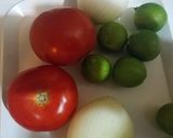 Foto del paso 1 de la receta: Ensalada de tomate y cebolla refrescante
