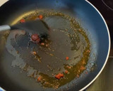Foto del paso 1 de la receta: Pollo con curry rojo