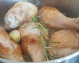 Foto del paso 3 de la receta Pollo a la cazuela con gírgolas y romero