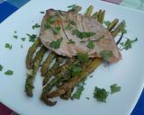 Foto del paso 15 de la receta: Filetes de atún plancha con espárragos trigueros