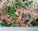 รูปขั้นตอนการทำที่ 2 ของ ผัดโอ๊ตอิ๋ว ผักแน่นๆ🥕🥬🍄🍝🍳