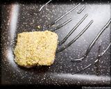 Foto del passaggio 3 della ricetta Trancetti di Merluzzo in crosta di Pistacchi di Bronte con salsa all’Aglio nero