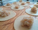 Foto del paso 3 de la receta: Empanadas de peras y dulce de membrillo
