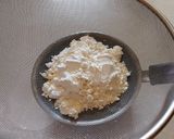 A picture of step 2 of Flower-Butter Cookies.