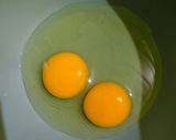 Foto langkah ke 2 dari resep Telur Dadar Kelapa.