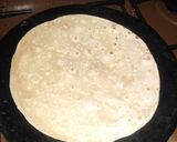 A picture of step 4 of Maa ke pyar vali roti.